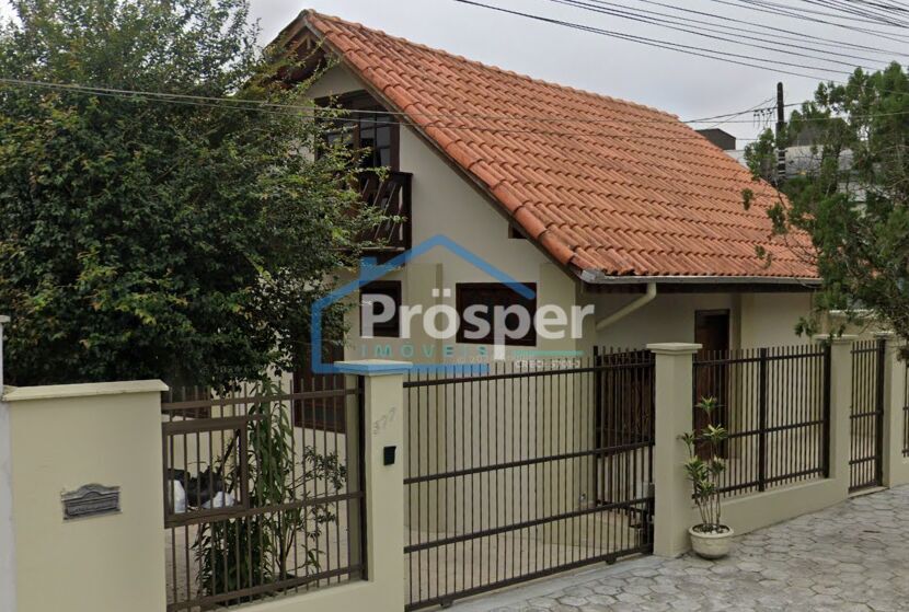 Sobrado de 3 quartos, 265m² no bairro Saguaçu, em Joinville | Eu Corretor