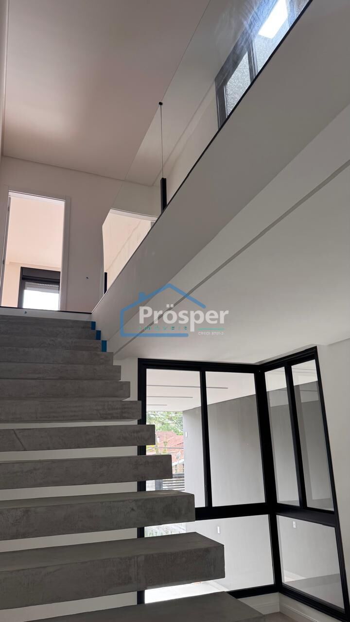 Casa de 3 quartos, 144m² no bairro Anita Garibaldi, em Joinville | Eu Corretor