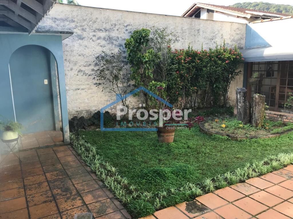 Lote/Terreno de 860m² no bairro Saguaçu, em Joinville | Eu Corretor