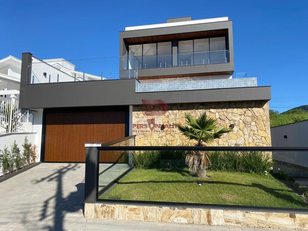 Casa de 3 quartos, 420m² no bairro Pedra Branca, em Palhoça | Eu Corretor