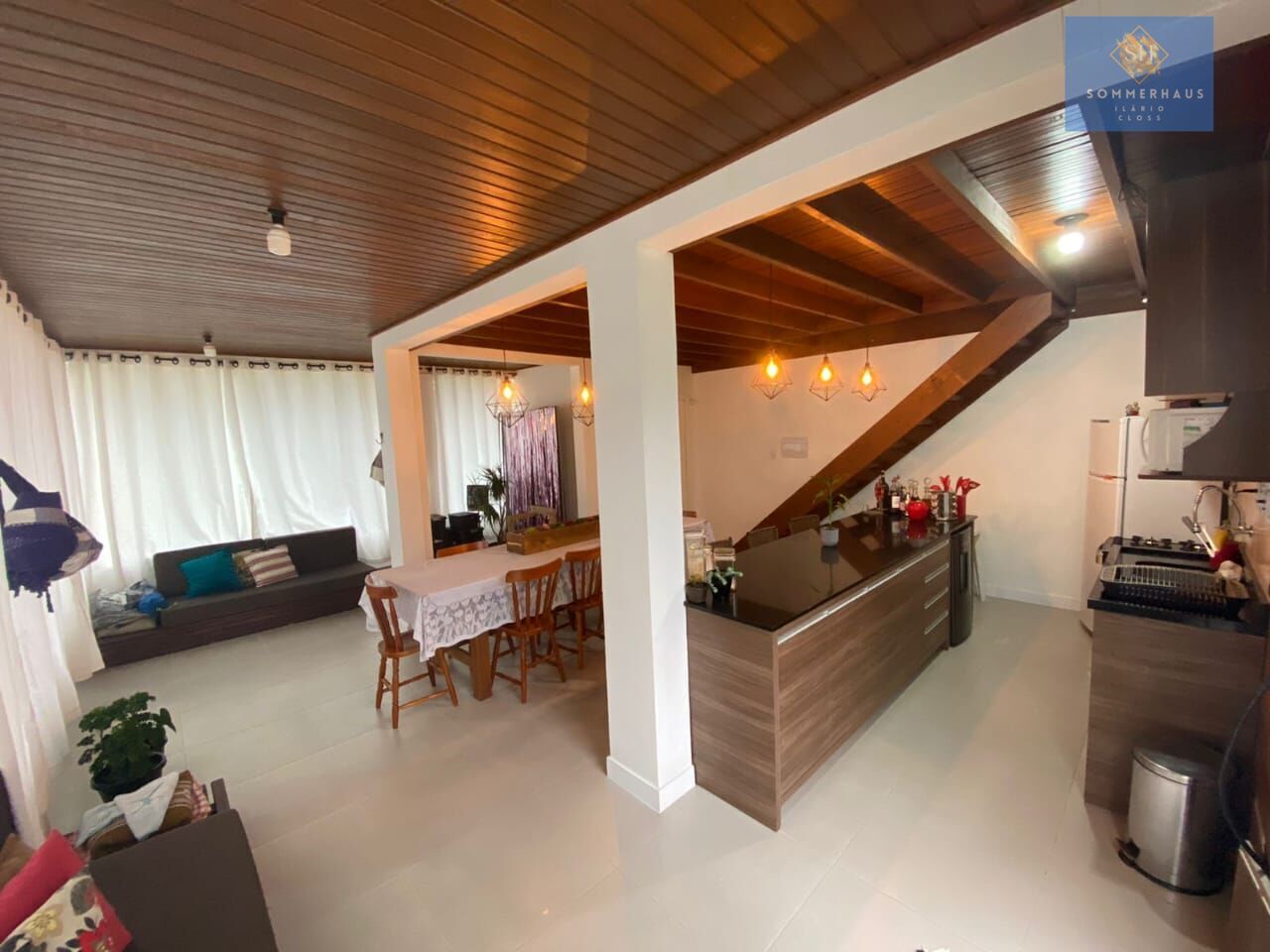 Casa à venda com 4 quartos, 200m² - Foto 8