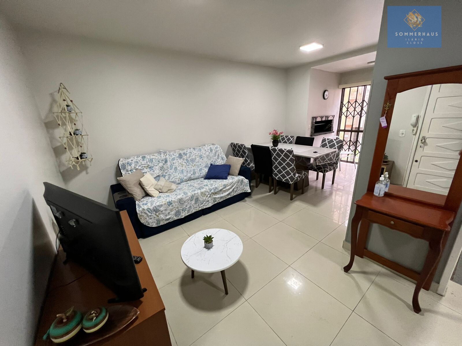 Apartamento à venda com 2 quartos, 85m² - Foto 4