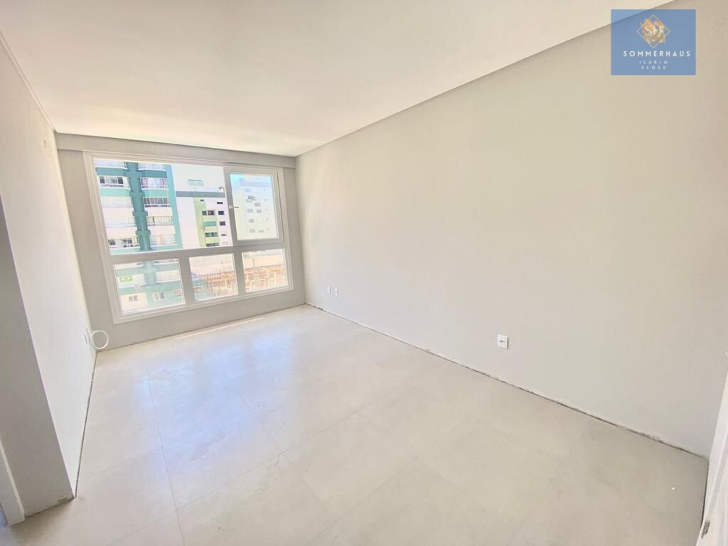 Apartamento à venda com 2 quartos, 60m² - Foto 1