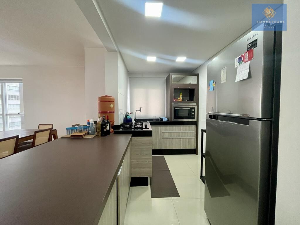 Apartamento à venda com 3 quartos, 150m² - Foto 9