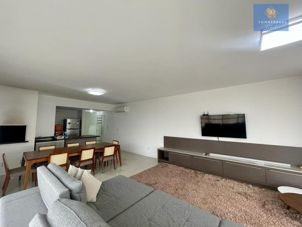 Apartamento à venda com 3 quartos, 150m² - Foto 3