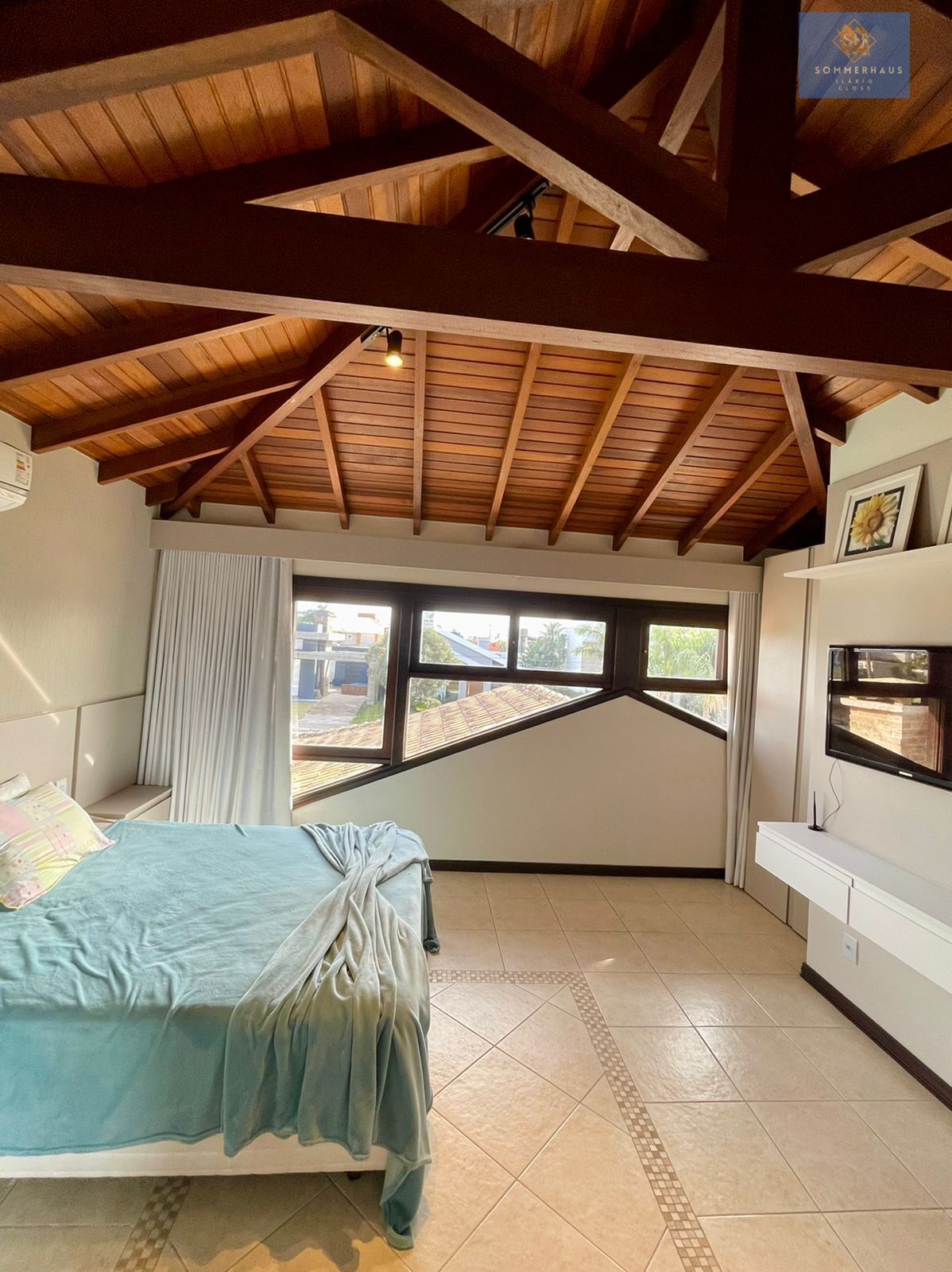 Casa de Condomínio à venda com 3 quartos, 218m² - Foto 26