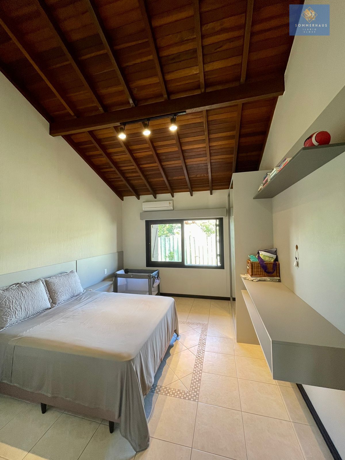 Casa de Condomínio à venda com 3 quartos, 218m² - Foto 23