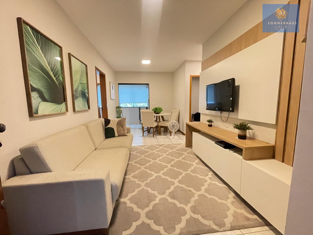 Apartamento à venda com 2 quartos, 75m² - Foto 2