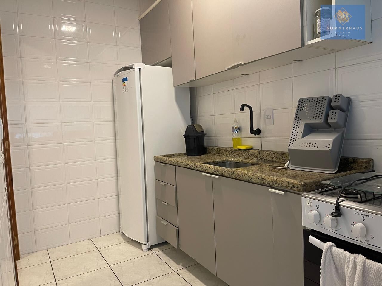 Apartamento à venda com 2 quartos, 75m² - Foto 7