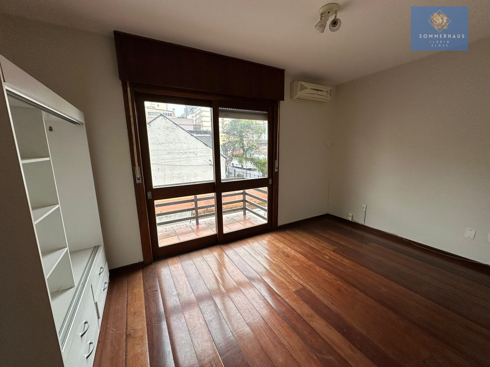 Apartamento à venda com 3 quartos, 86m² - Foto 9