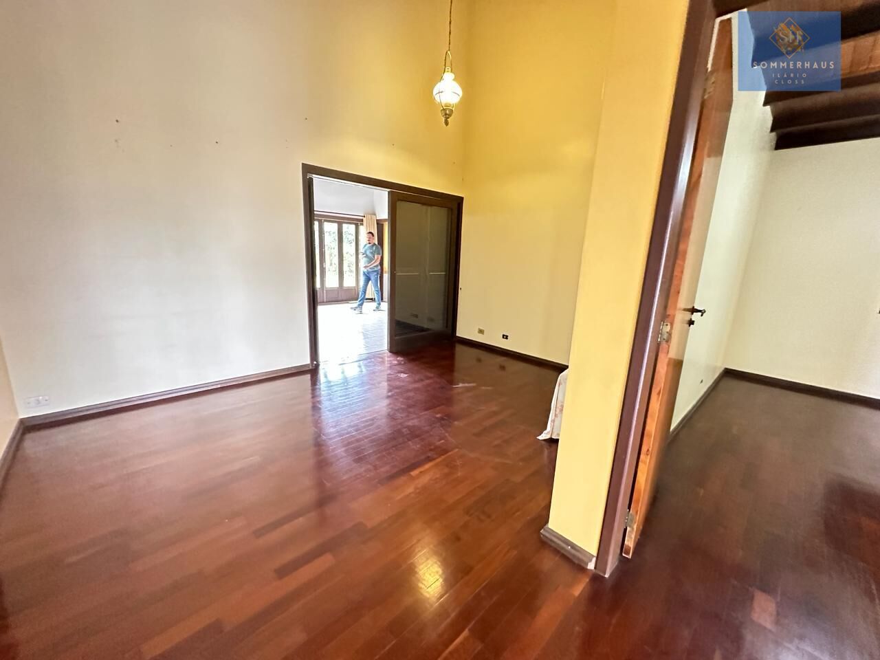 Casa à venda com 4 quartos, 230m² - Foto 11