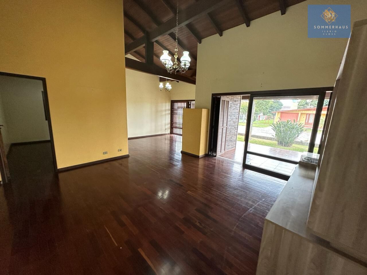 Casa à venda com 4 quartos, 230m² - Foto 10