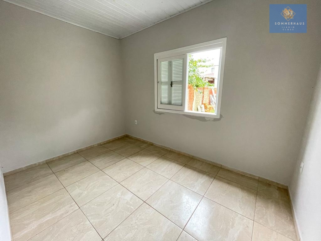 Casa à venda com 3 quartos, 60m² - Foto 6