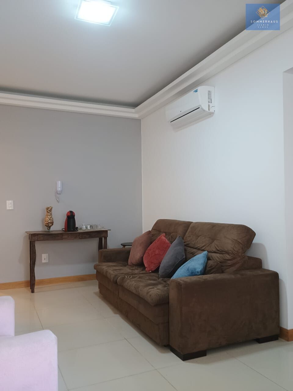 Apartamento à venda com 2 quartos, 75m² - Foto 3