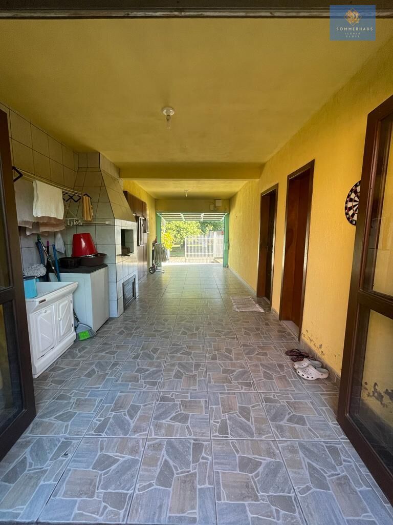 Casa à venda com 4 quartos, 250m² - Foto 3