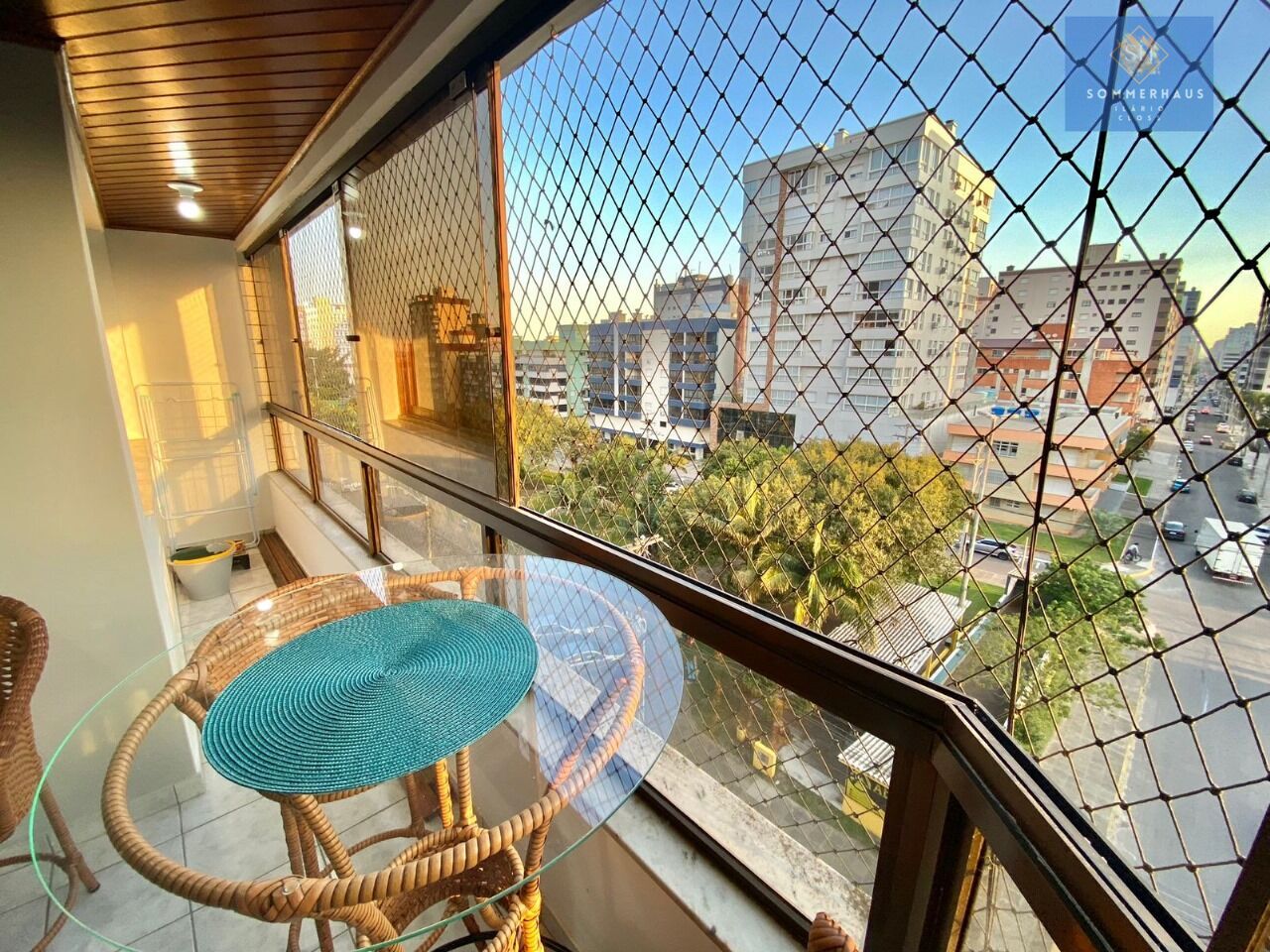 Apartamento à venda com 2 quartos, 68m² - Foto 1