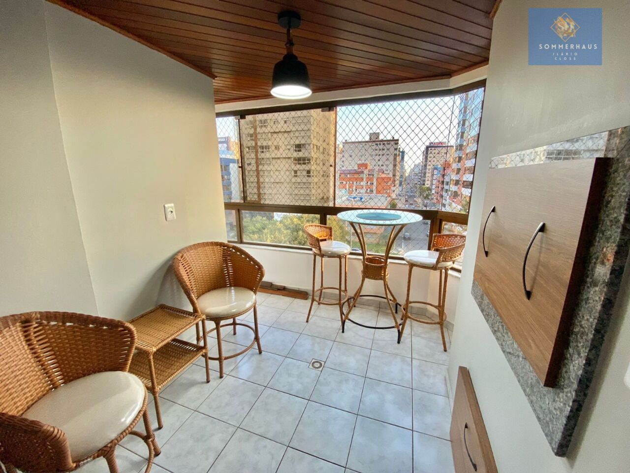 Apartamento à venda com 2 quartos, 68m² - Foto 5