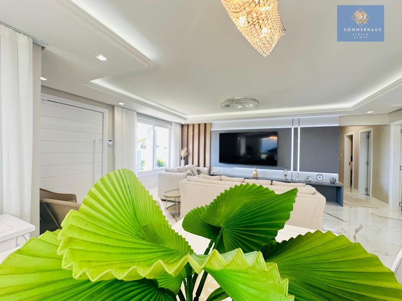 Casa à venda com 3 quartos, 246m² - Foto 11