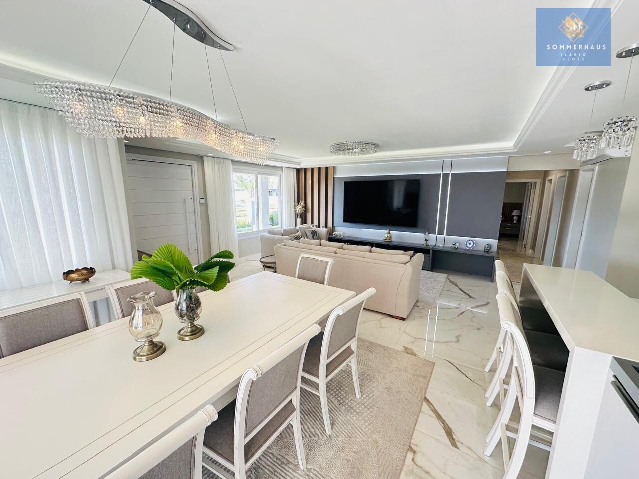 Casa à venda com 3 quartos, 246m² - Foto 9