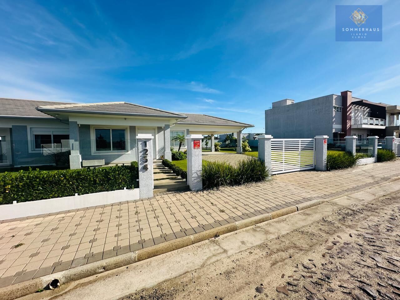 Casa à venda com 3 quartos, 246m² - Foto 4