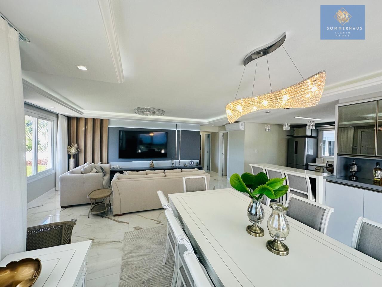 Casa à venda com 3 quartos, 246m² - Foto 10