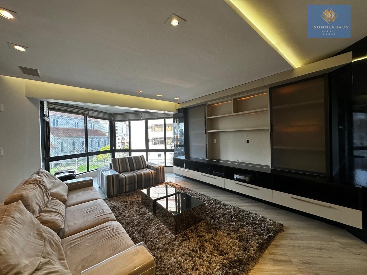 Apartamento, 4 quartos, 229 m² - Foto 2