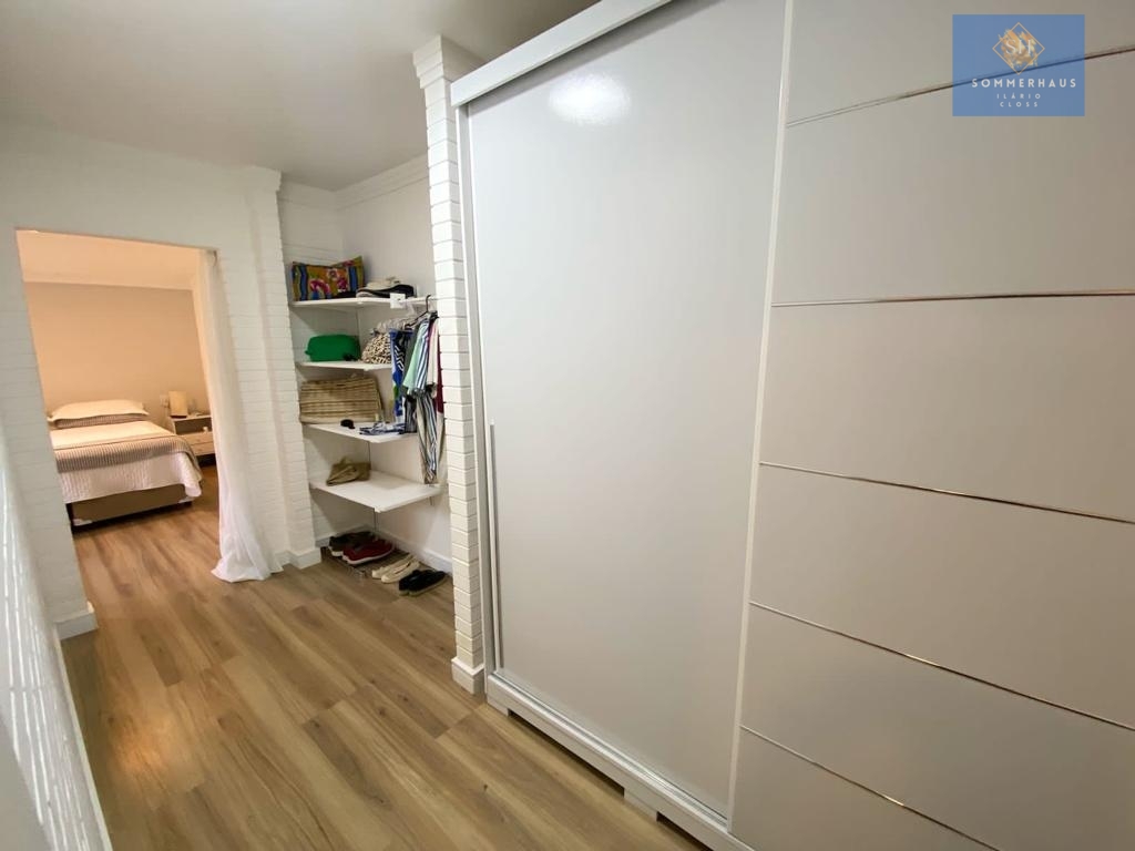 Casa à venda com 5 quartos, 240m² - Foto 12