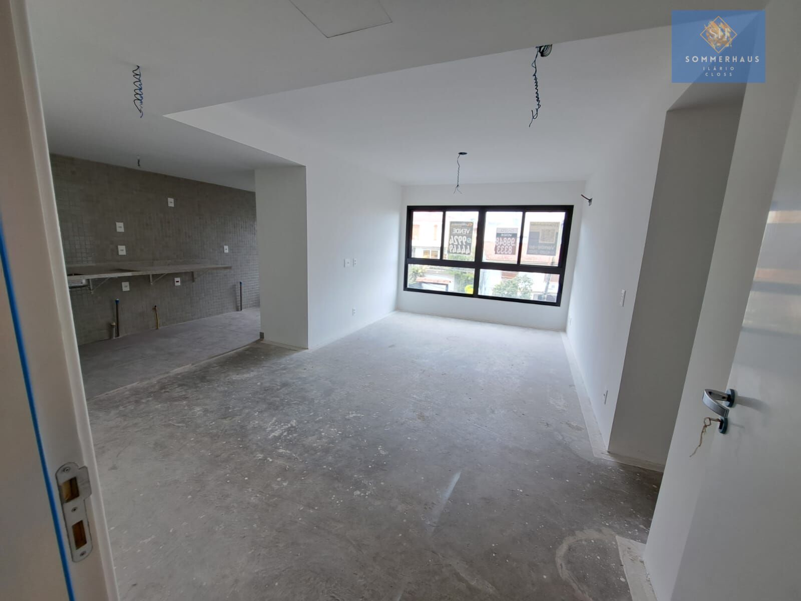 Apartamento à venda com 3 quartos, 92m² - Foto 4