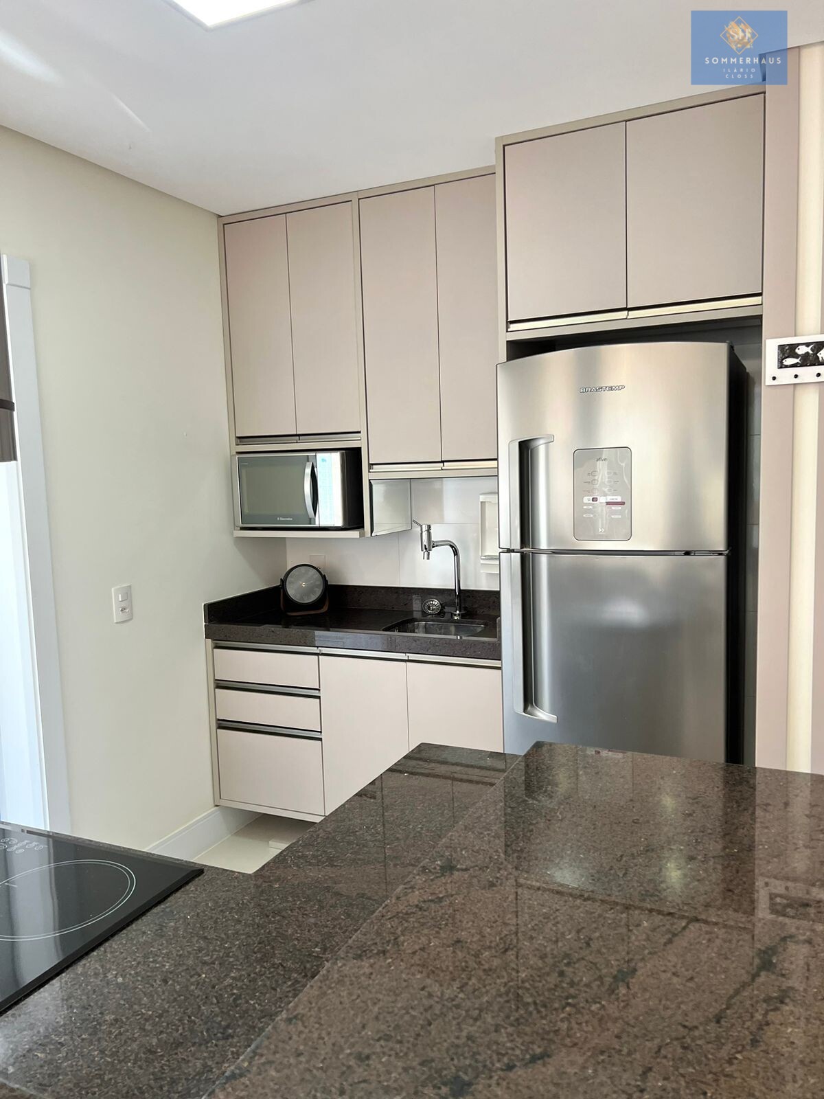 Apartamento à venda com 3 quartos, 125m² - Foto 9