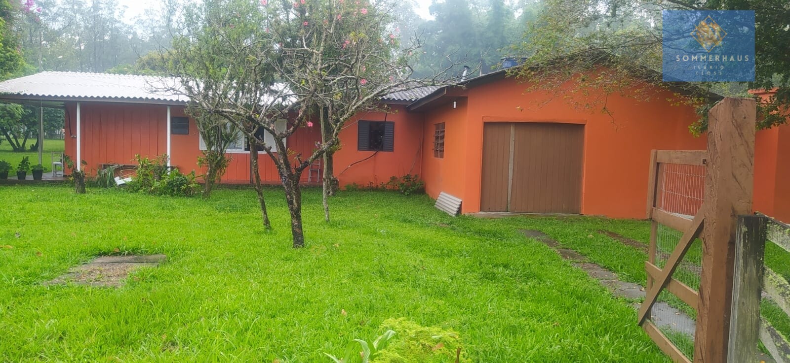 Fazenda à venda com 3 quartos, 8942m² - Foto 1