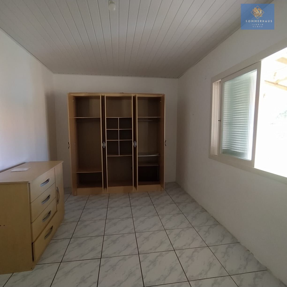 Casa à venda com 2 quartos, 300m² - Foto 11