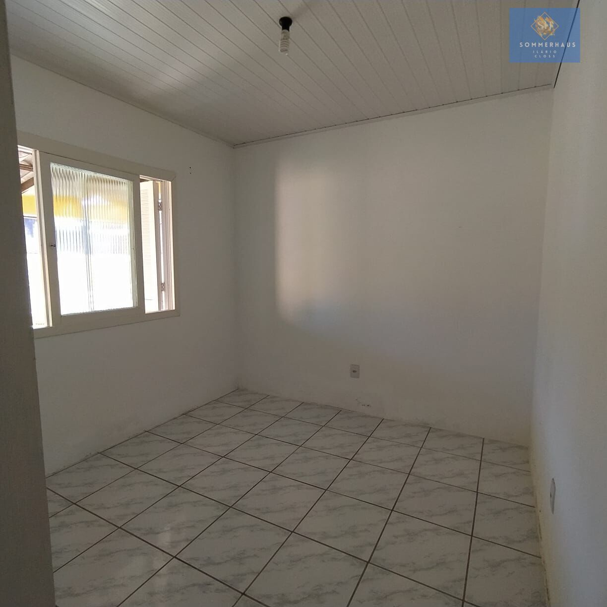 Casa à venda com 2 quartos, 300m² - Foto 14