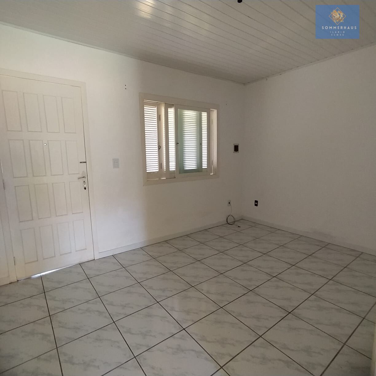 Casa à venda com 2 quartos, 300m² - Foto 8