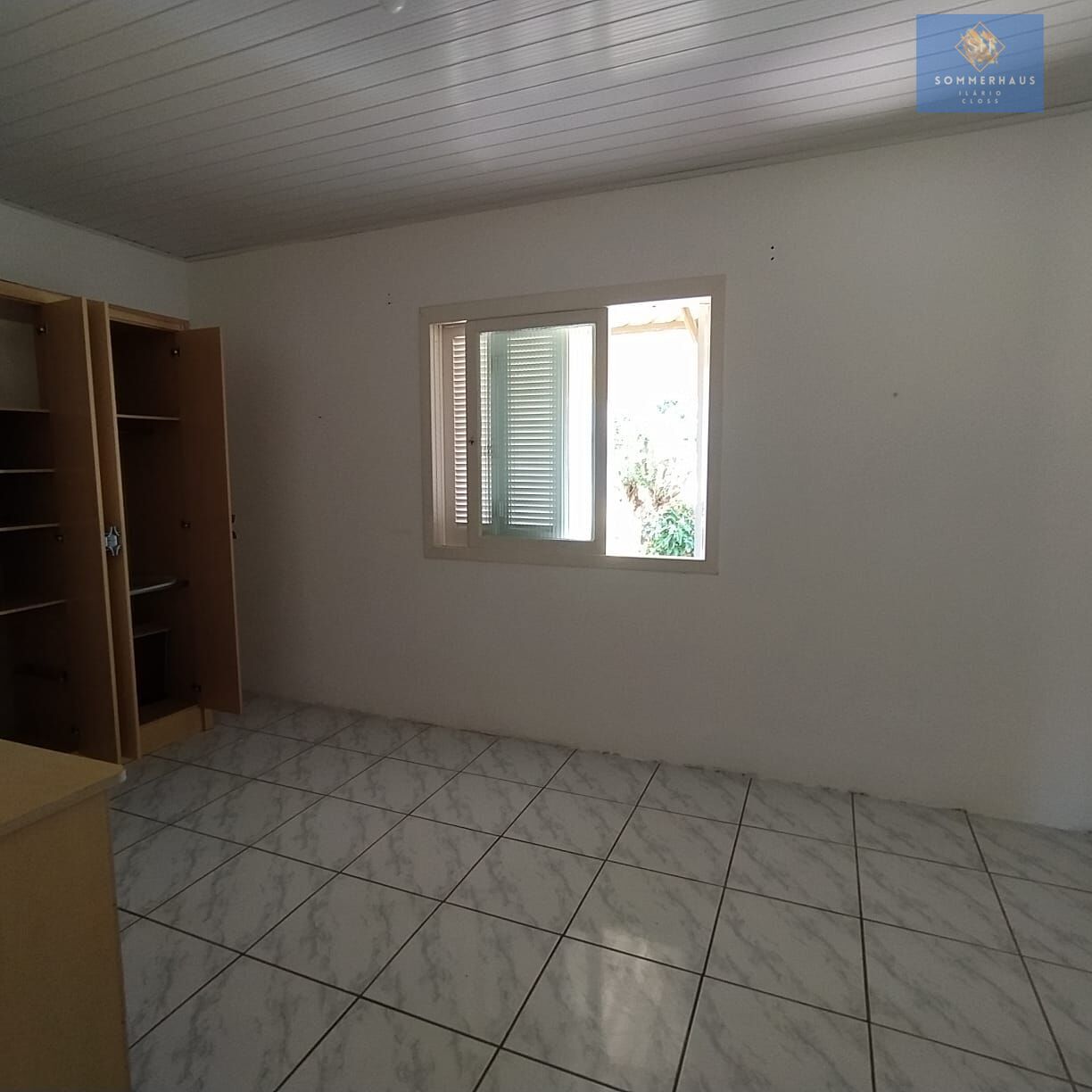 Casa à venda com 2 quartos, 300m² - Foto 12