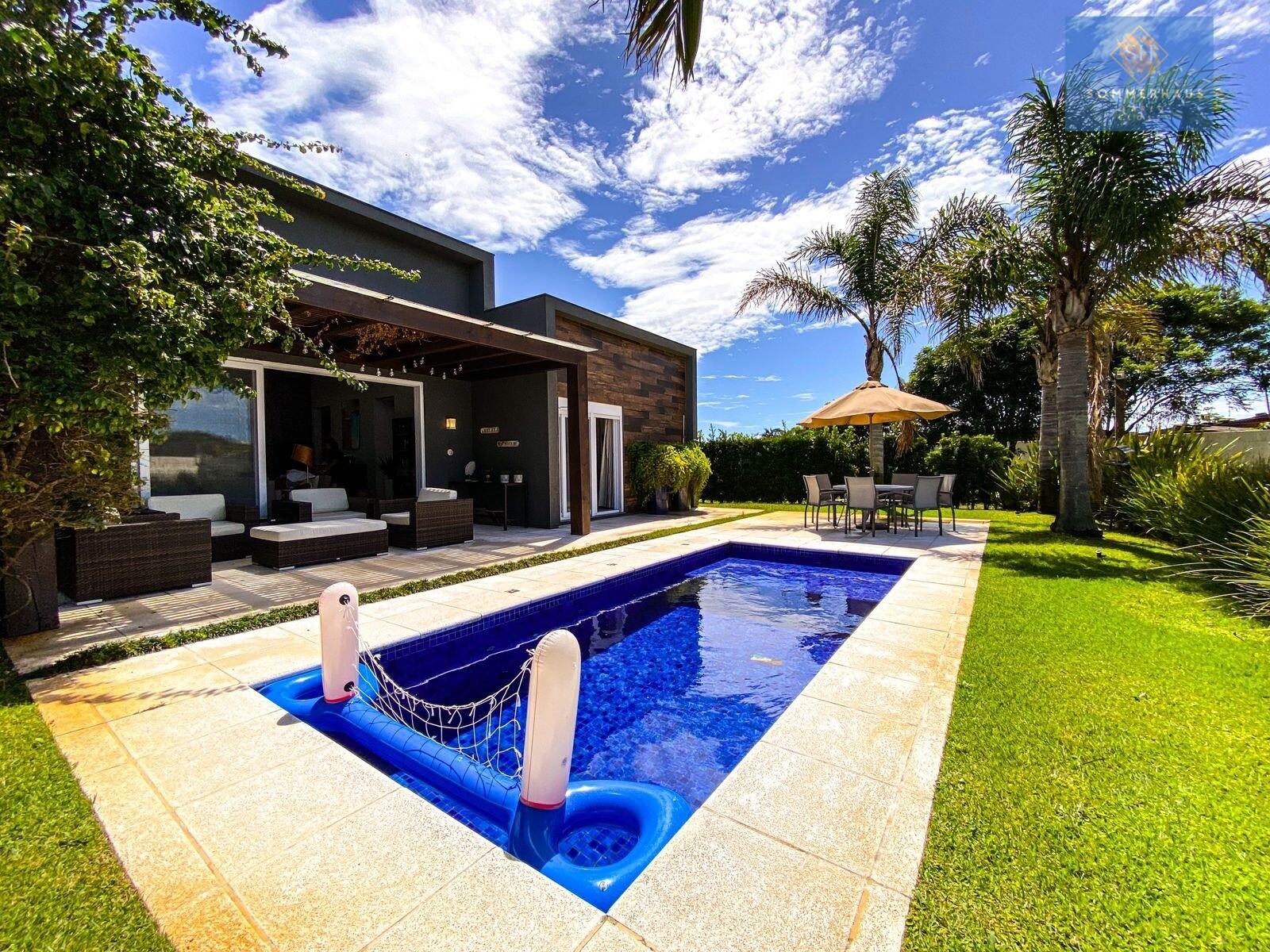 Casa de Condomínio à venda com 4 quartos, 220m² - Foto 13