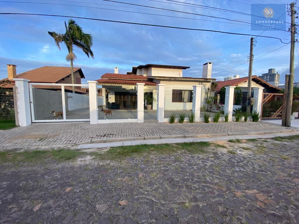 Sobrado à venda com 4 quartos, 198m² - Foto 1