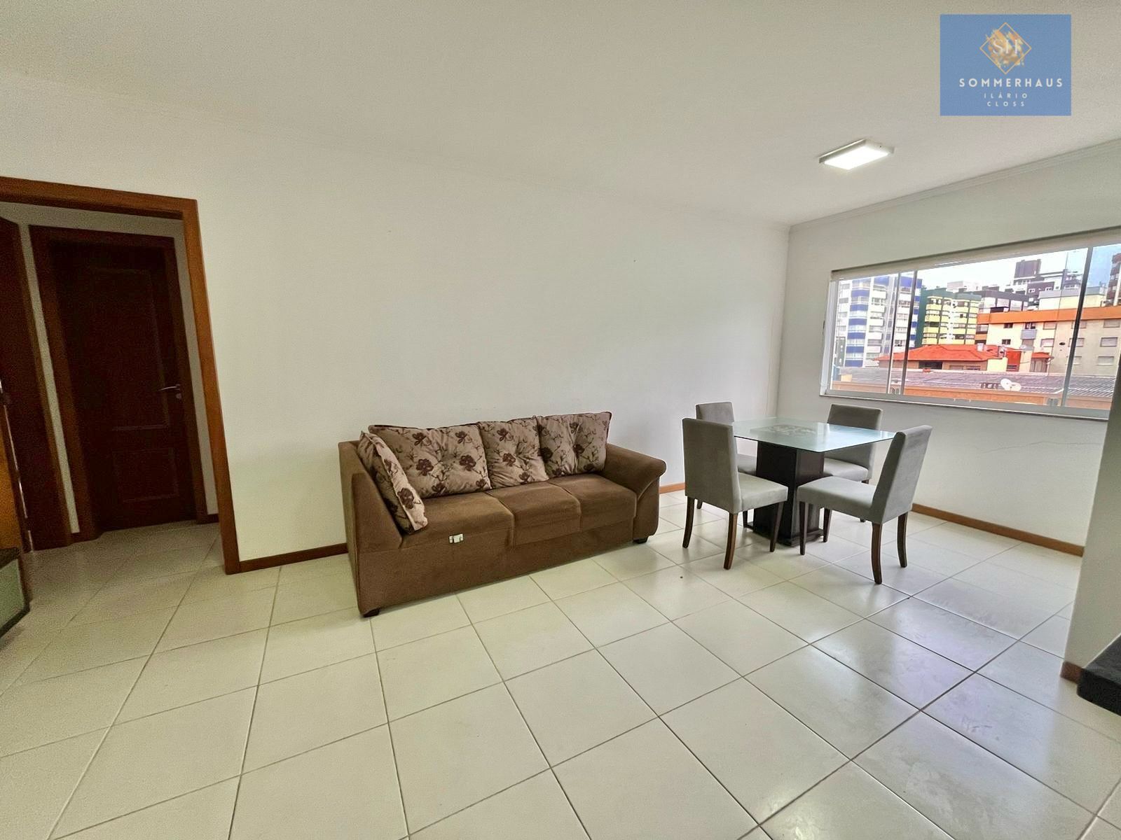 Apartamento à venda com 2 quartos, 98m² - Foto 2