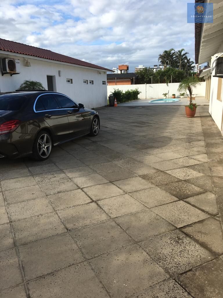 Casa, 8 quartos, 400 m² - Foto 6
