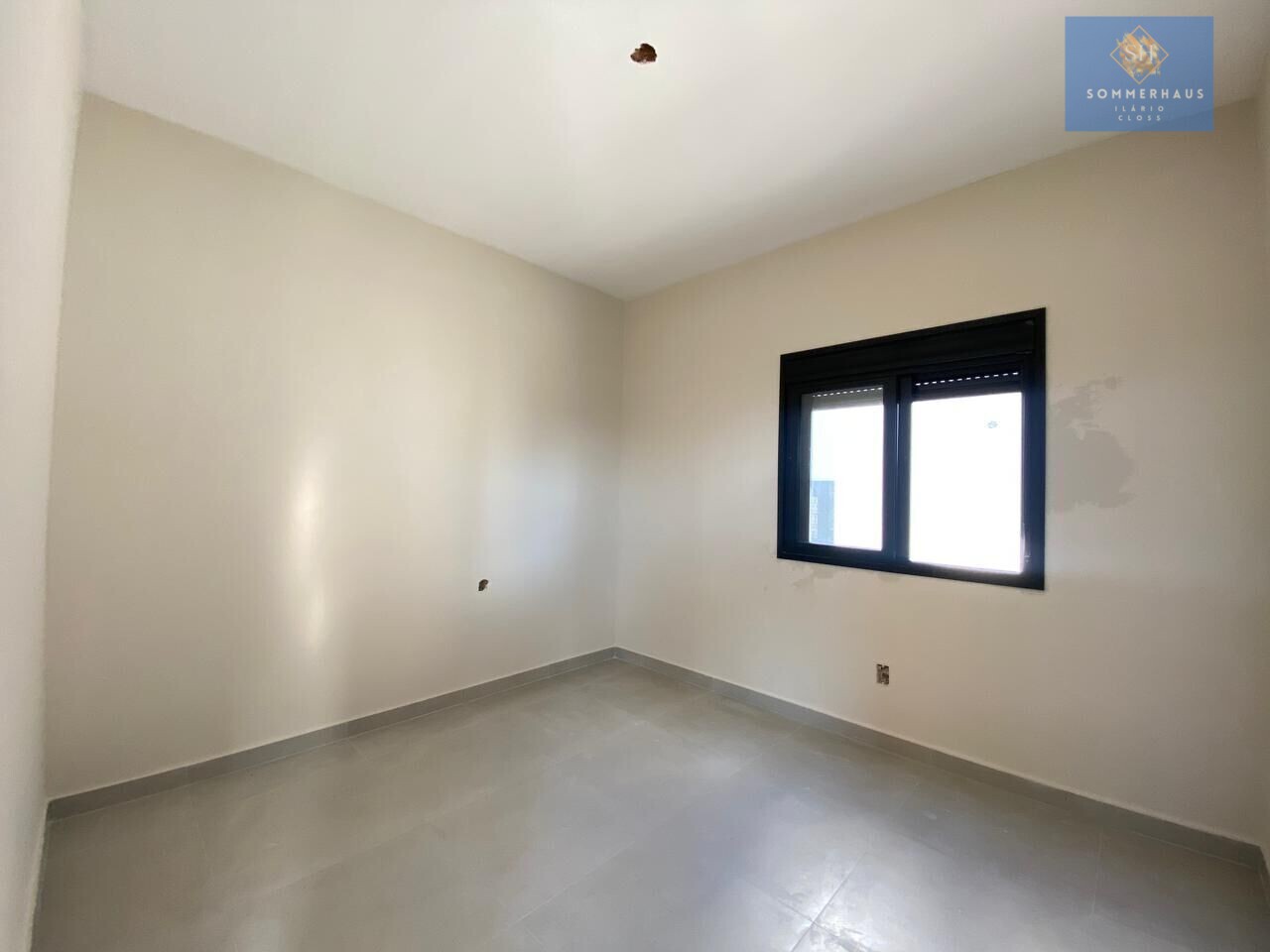 Casa à venda com 2 quartos, 65m² - Foto 18