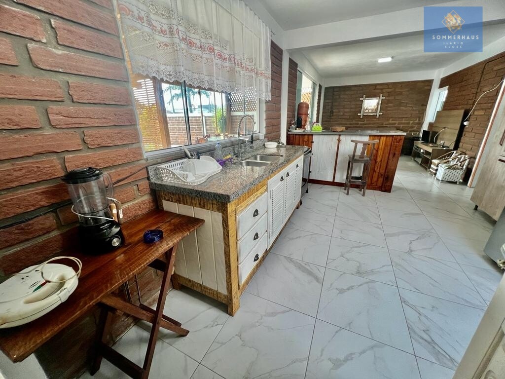 Casa à venda com 2 quartos, 375m² - Foto 13