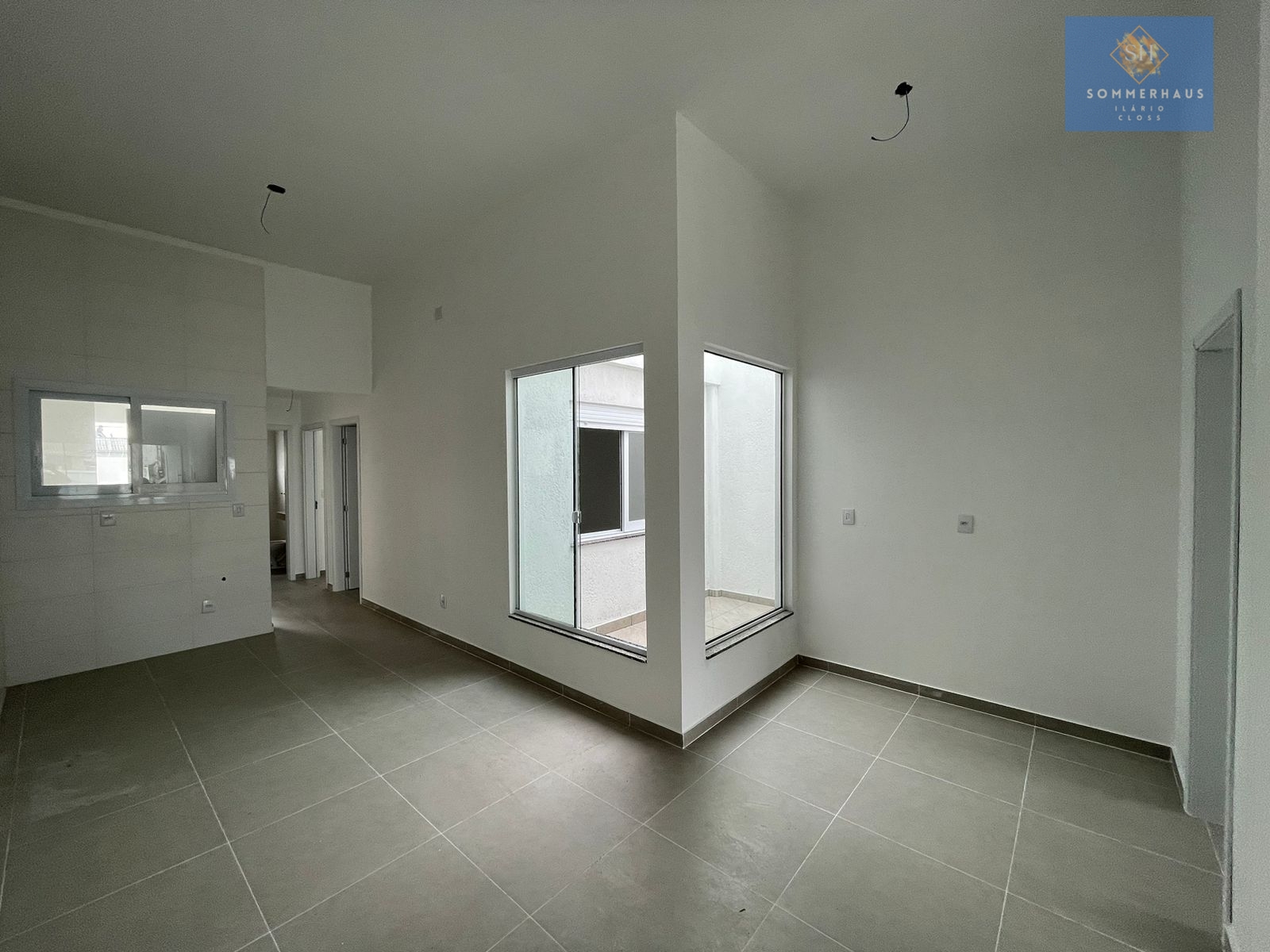 Casa à venda com 3 quartos, 98m² - Foto 5