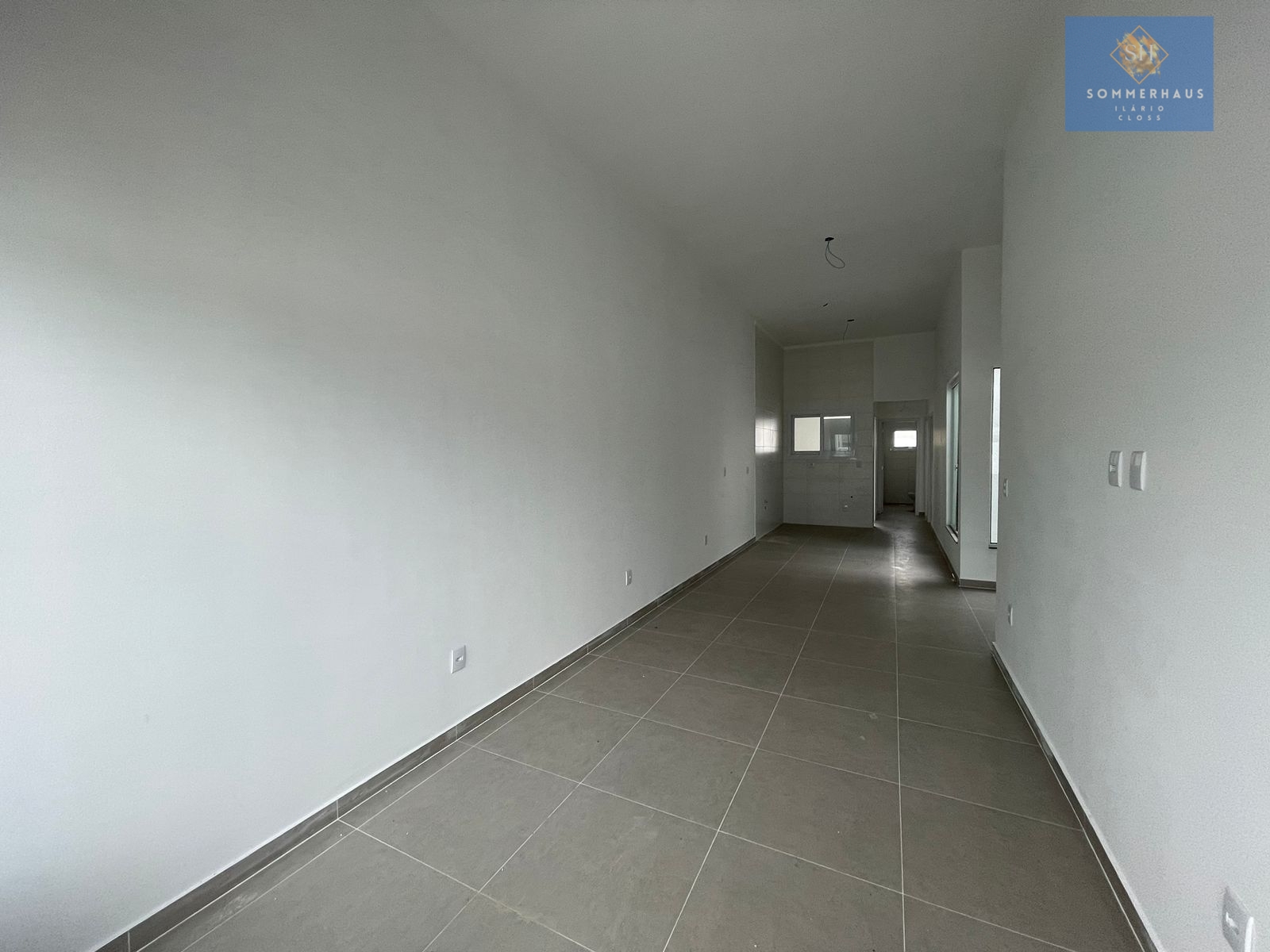 Casa à venda com 3 quartos, 98m² - Foto 6