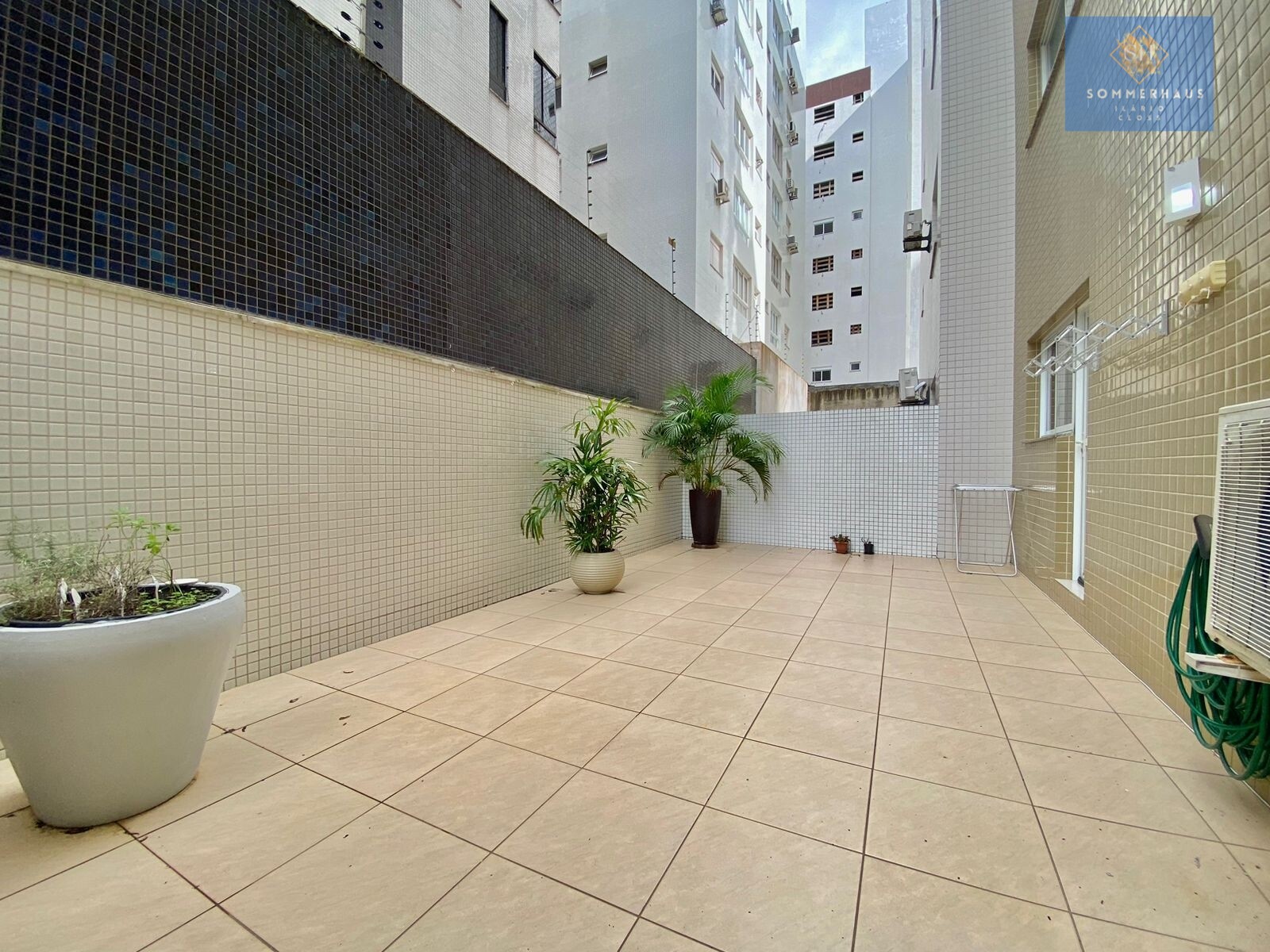 Apartamento à venda com 3 quartos, 233m² - Foto 19