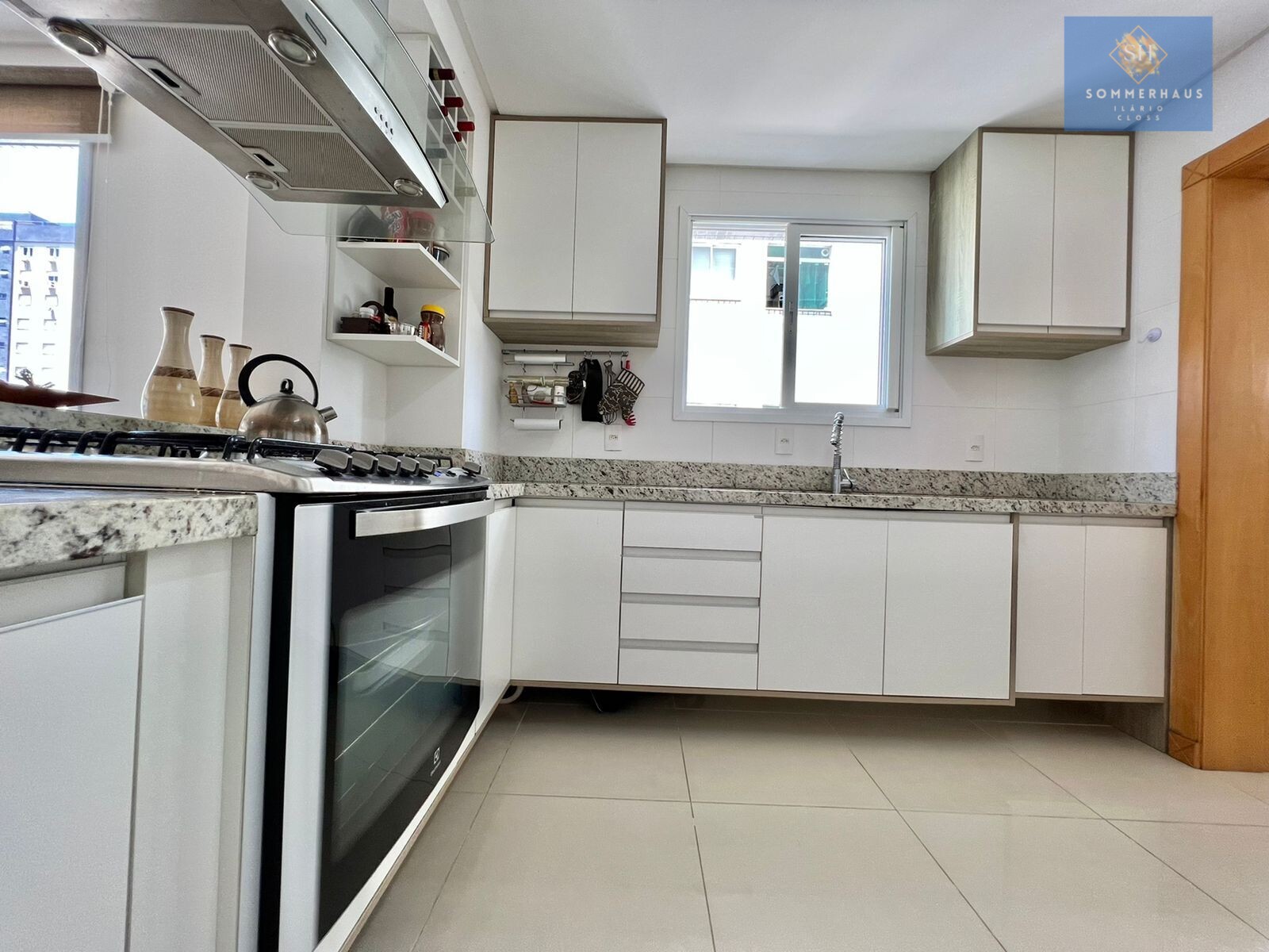 Apartamento à venda com 3 quartos, 160m² - Foto 18