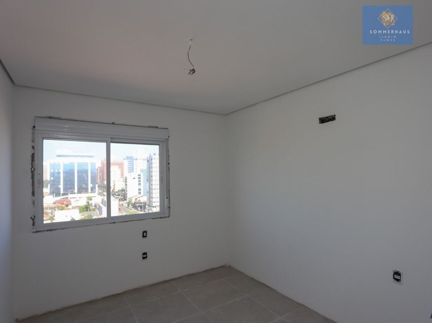 Apartamento à venda com 3 quartos, 93m² - Foto 8