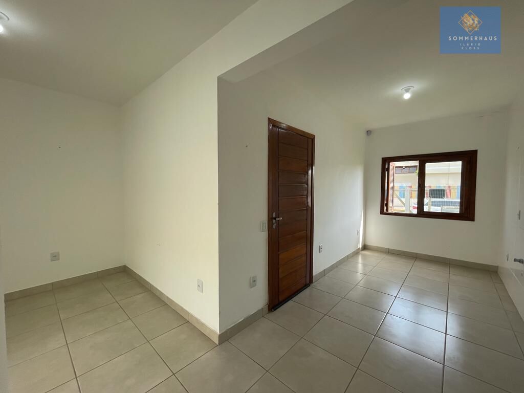 Casa à venda com 2 quartos, 50m² - Foto 3