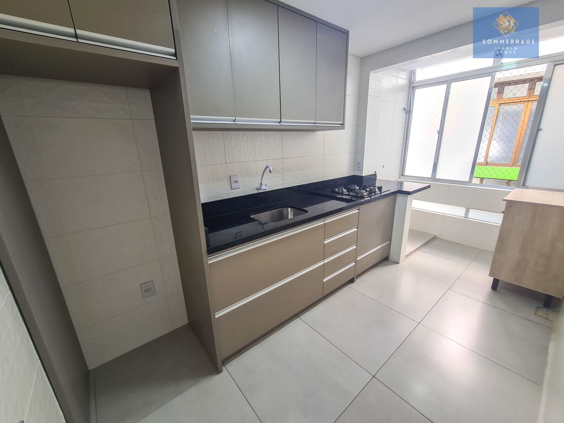 Apartamento à venda com 2 quartos, 65m² - Foto 8