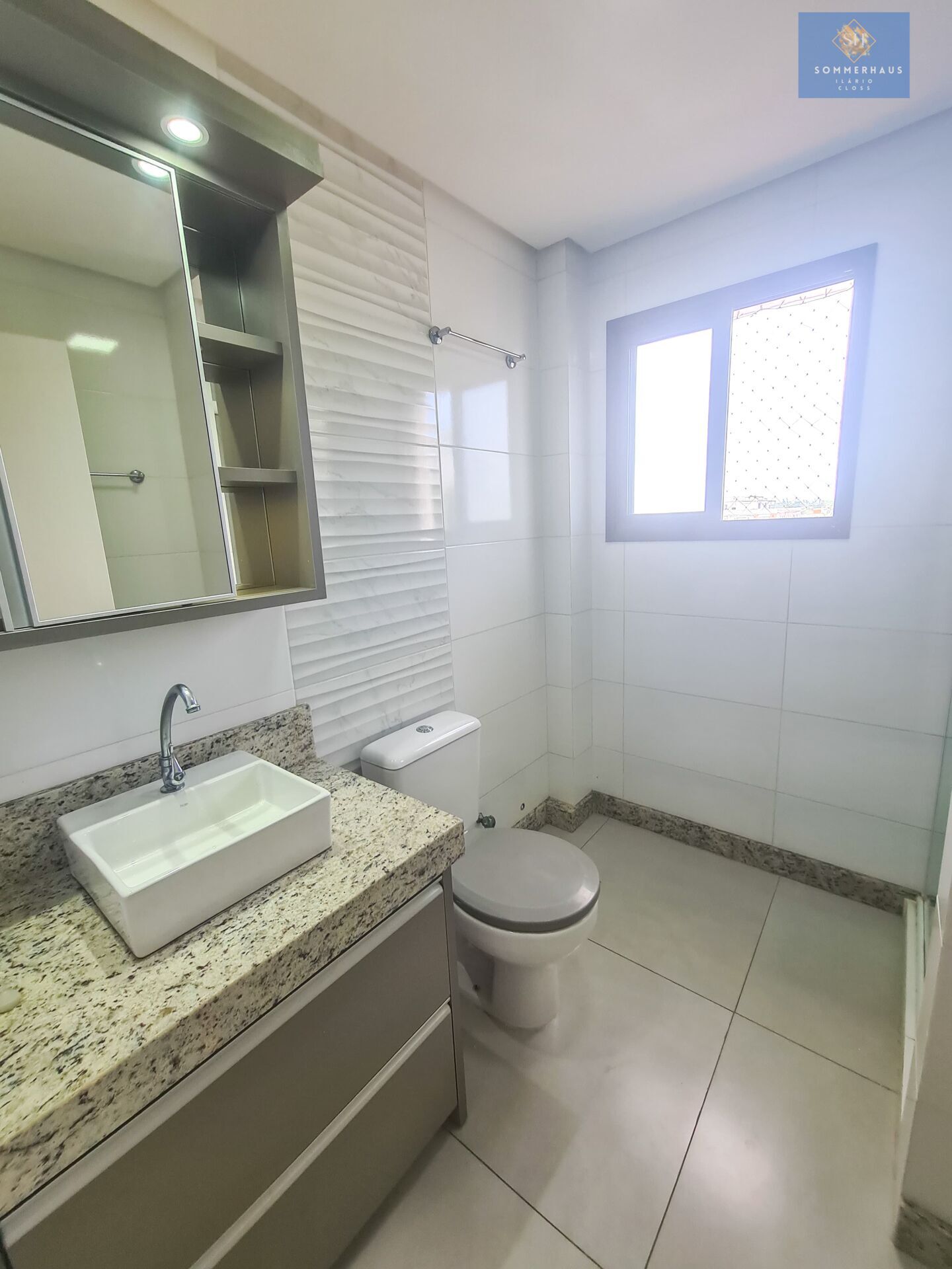 Apartamento à venda com 2 quartos, 65m² - Foto 15