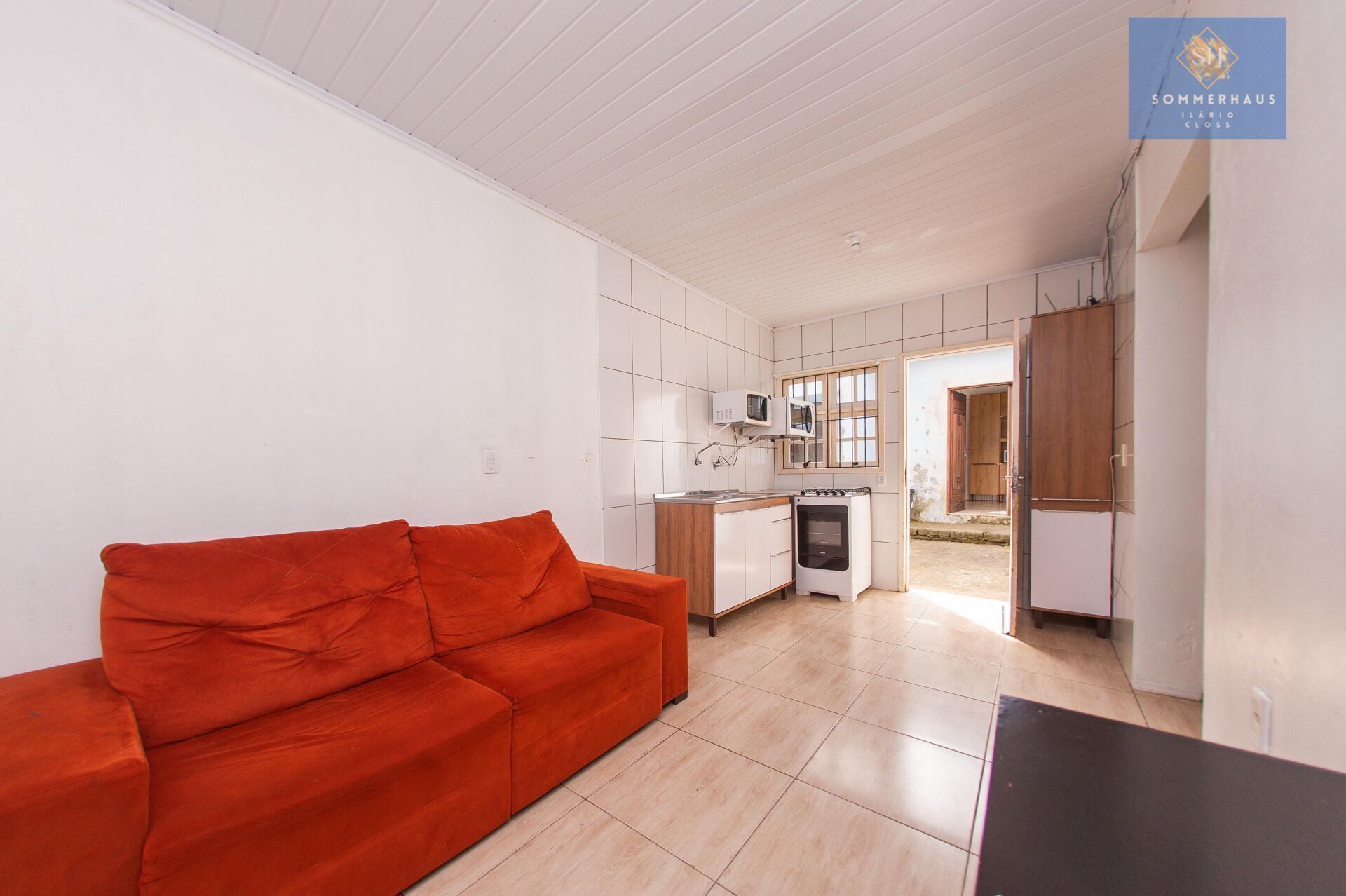 Casa à venda com 2 quartos, 120m² - Foto 2