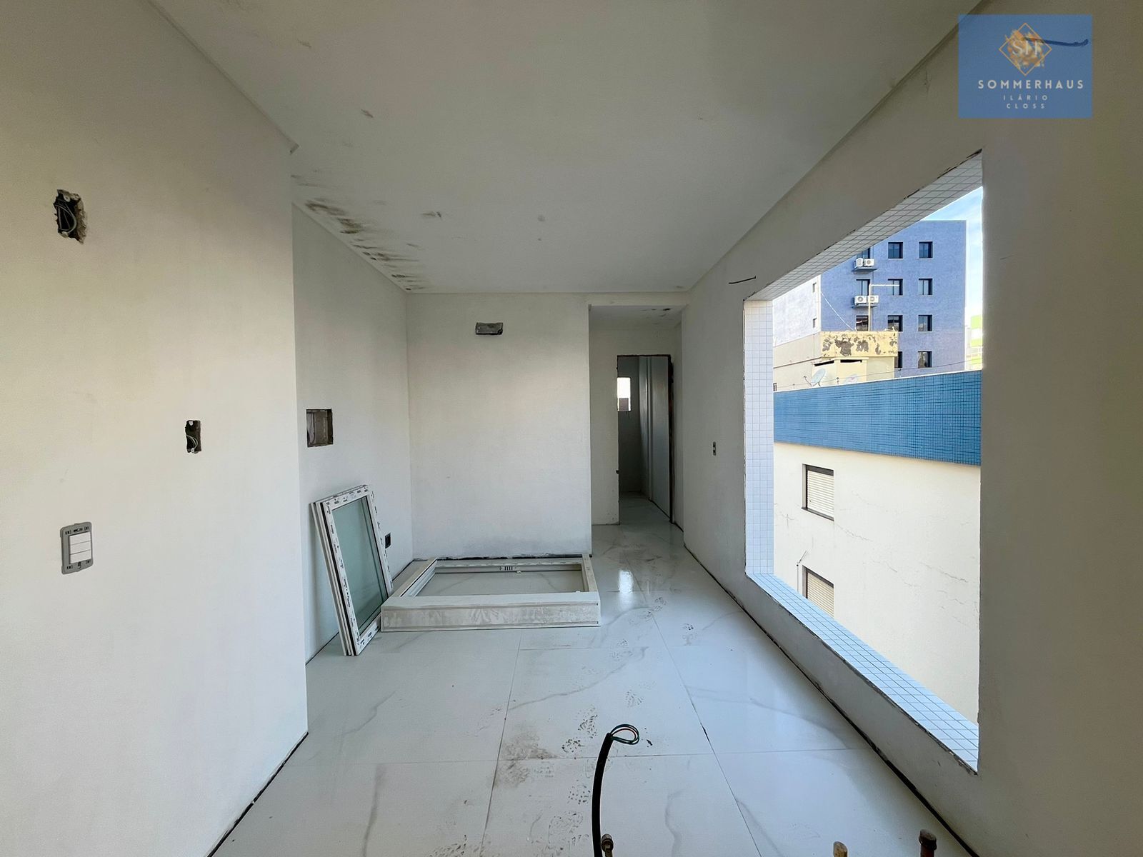 Apartamento à venda com 1 quarto, 33m² - Foto 1